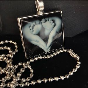 3/25 Necklace Mother Child Love Heart Hands Feet